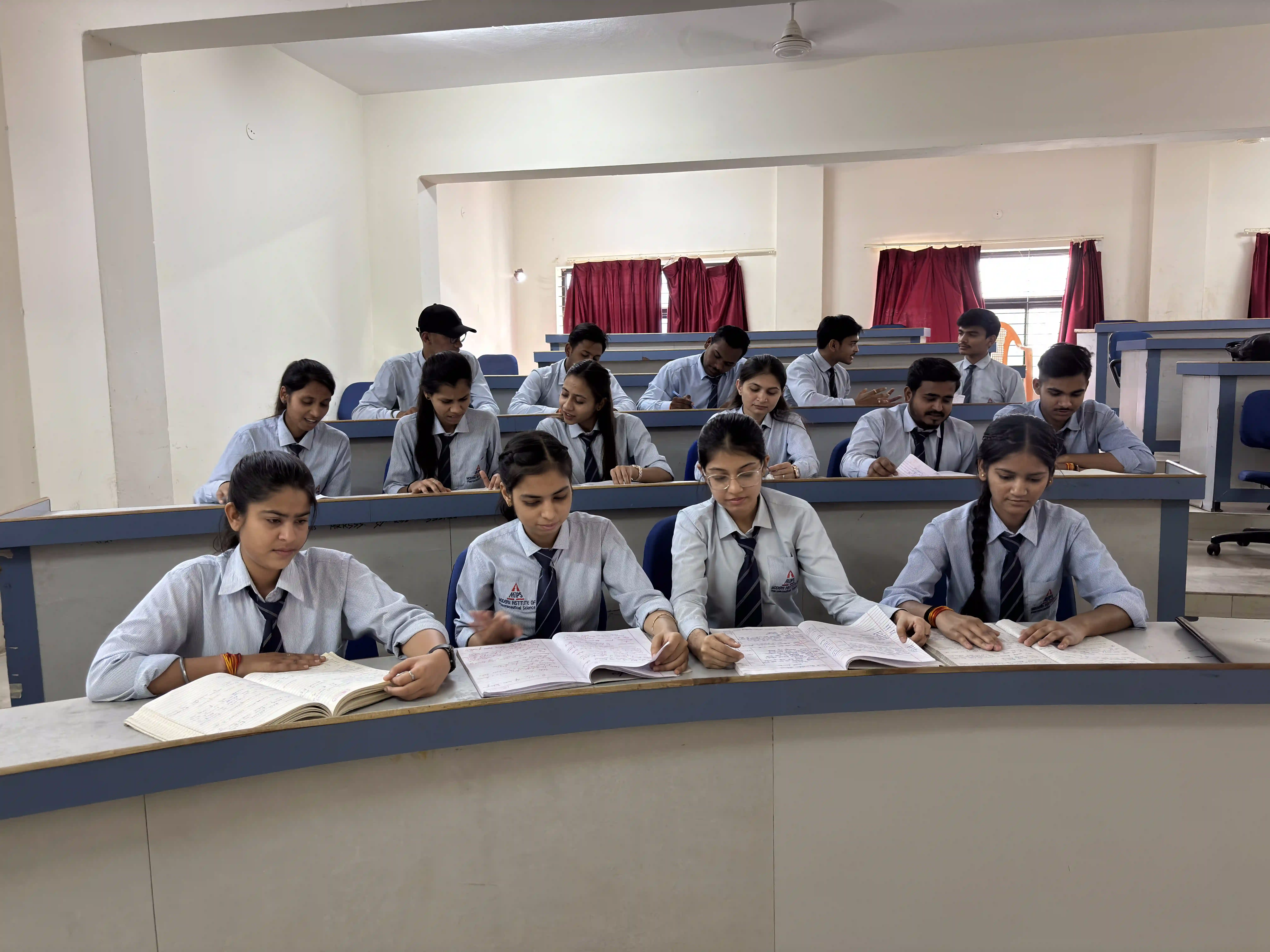 Classroom of Best College for
BBA in Indore